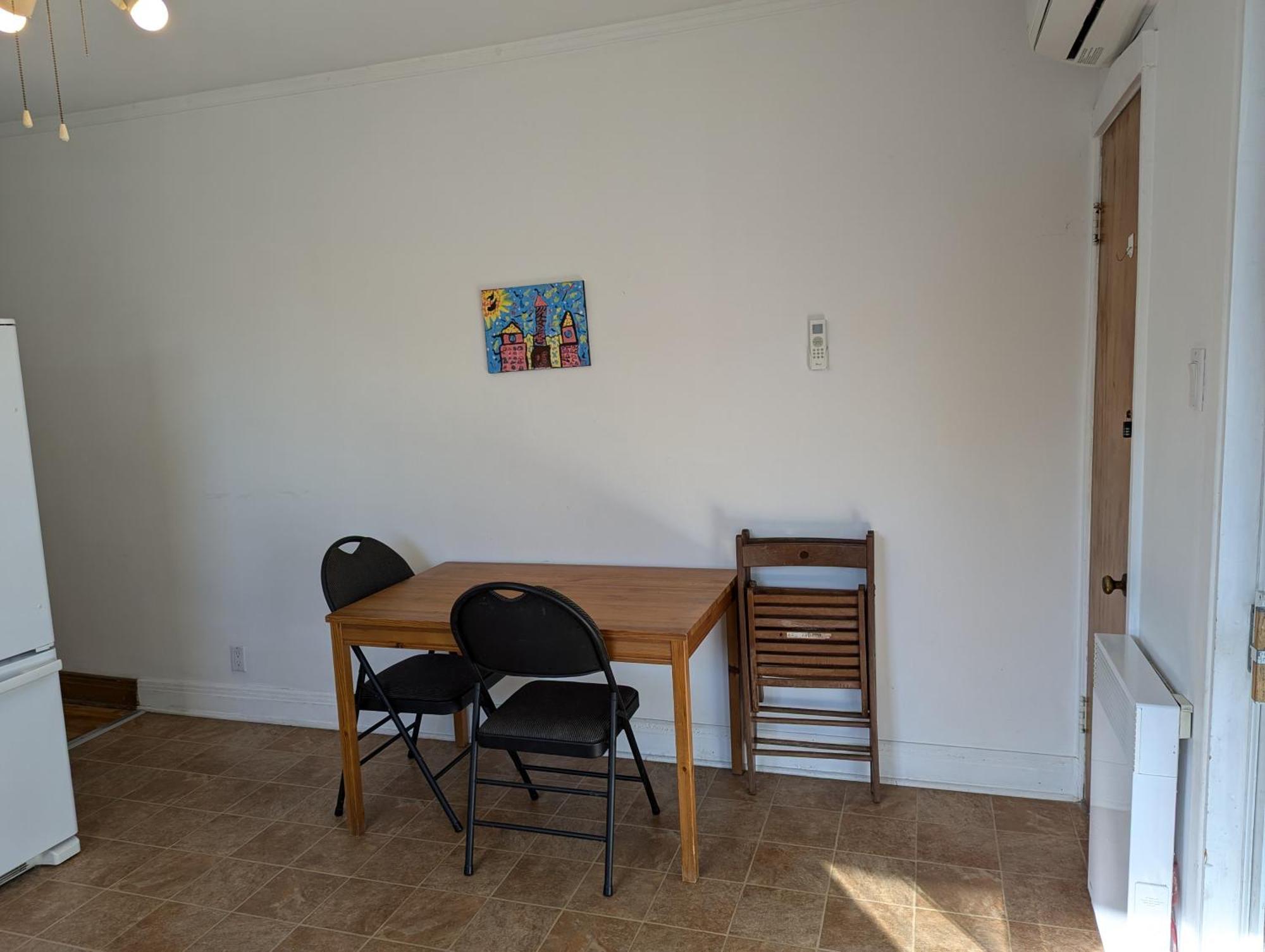 Comfy Apartment Close To Metro With Self Check In Montreal Exterior photo