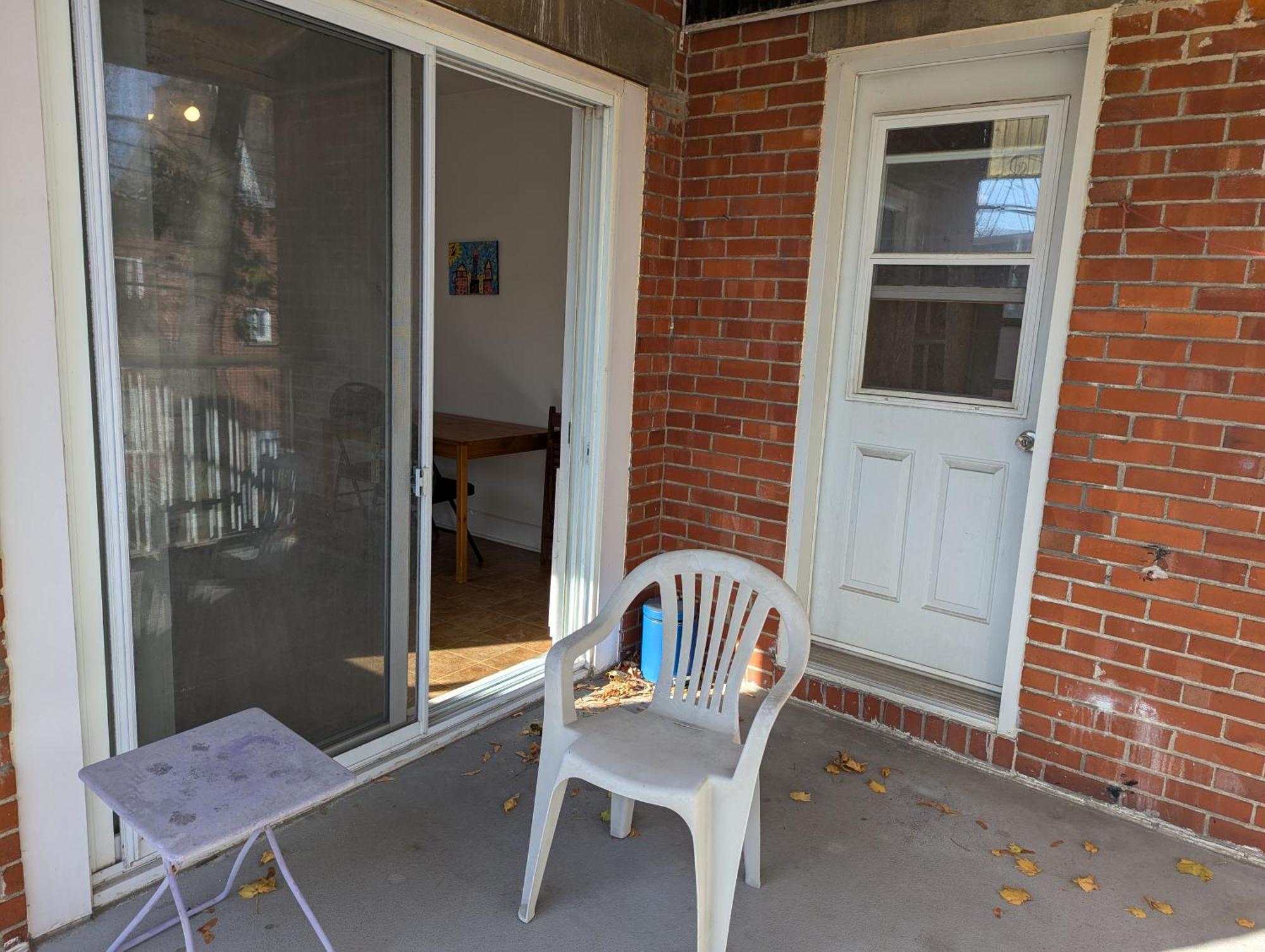 Comfy Apartment Close To Metro With Self Check In Montreal Exterior photo